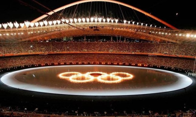 Σαν σήμερα το 2004 πραγματοποιείται η εντυπωσιακή τελετή έναρξης των Ολυμπιακών της Αθήνας (video)