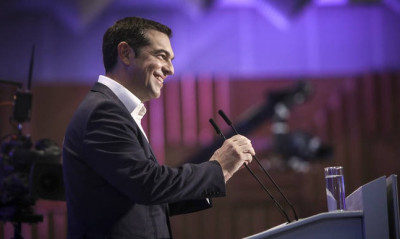 Τσίπρας: Μειώνουμε ΕΝΦΙΑ, ΦΠΑ, ασφαλιστικές εισφορές και αυξάνουμε τον κατώτατο μισθό