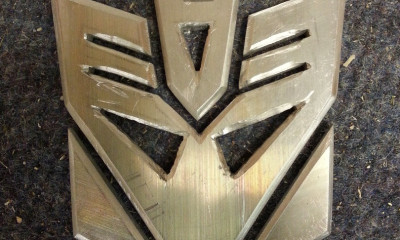 Απίστευτο: Η νέα μασκότ της Λευκορωσίας είναι… transformers! (photos+video)