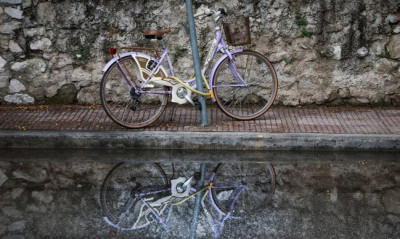 Καιρός: Συννεφιασμένη Κυριακή με βροχές και καταιγίδες - Πέφτει και άλλο η θερμοκρασία