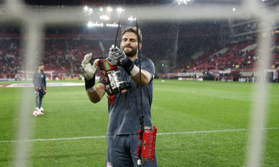 Ολυμπιακός-ΠΑΟΚ: Σωσίβιο και δύο τρένα στο «ερυθρόλευκο» τέρμα (photos)