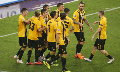 AEK-Μπενφίκα: «Αετομαχία» στο ΟΑΚΑ - Τα πλάνα του Ουζουνίδη