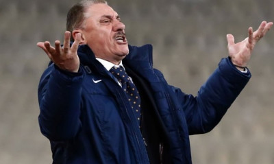 Ανάλαβε τον Απόλλωνα Σμύρνης ο Μαντζουράκης