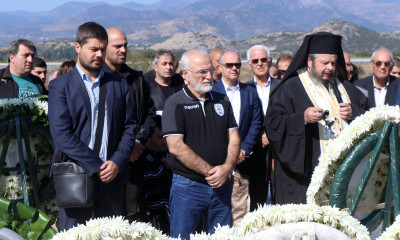 ΠΑΟΚ: Παρουσία Ιβάν Σαββίδη το μνημόσυνο για τα θύματα των Τεμπών (photos)