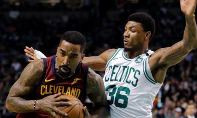 Σμαρτ εναντίον Τζέι Αρ Σμιθ: «Τον περιμένω στο δρόμο»