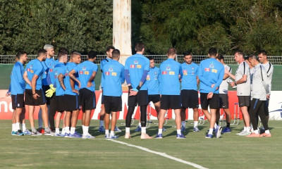 Εθνική Ελλάδας: Νοκ-άουτ Τοροσίδης, Οικονόμου (photo)