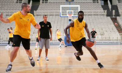 ΑΕΚ: Ούτε με Νίμπουρκ ο Σαντ-Ρος, πάει… Κρήτη