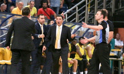 Άρης – Παναθηναϊκός: Σόου ο Αγγέλου, αποβλήθηκε και ο Πασκουάλ (video+photos)