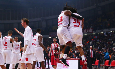 Ολυμπιακός – Αρμάνι Μιλάνο: Μπάνκι, Λάνγκφορντ, Χάκετ, Τζεντίλε στο μοναδικό «διπλό» (videos+photos)