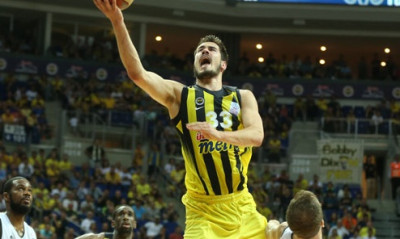 Φενέρμπαχτσε: Ξέσπασμα μετά τον τραυματισμό του Ένις!