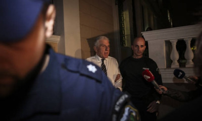 Στον Κορυδαλλό ο Γιάννος Παπαντωνίου, στον Ελαιώνα Θηβών η σύζυγός του