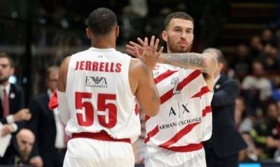 Έτσι «σκότωσε» τη Χίμκι ο Μάικ Τζέιμς! (video)