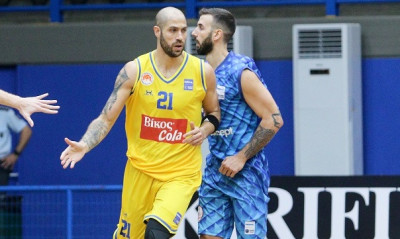 Βασιλόπουλος: «Δουλεύουμε σκληρά στο Περιστέρι και αυτό βγαίνει στο γήπεδο»