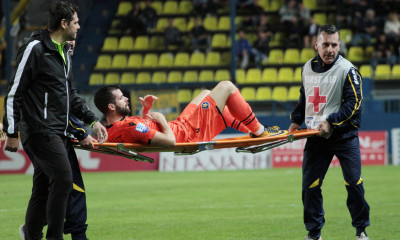 Παναιτωλικός-Αστέρας Τρίπολης: Στο νοσοκομείο ο Βλάχος