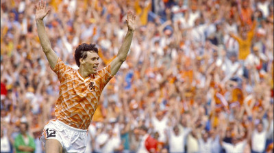 Η αμήχανη στιγμή που πρέπει να καταλήξεις στο Top 10 του Μάρκο φαν Μπάστεν