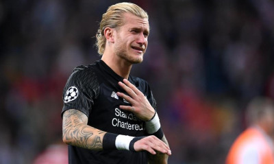 Λορίς Κάριους (τα) τρως... Και ψεύδεσαι και (τα) τρως!