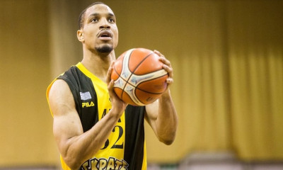 ΑΕΚ: Της χάρισε τη νίκη και βγήκε πολυτιμότερος παίκτης ο Χάντερ (video)