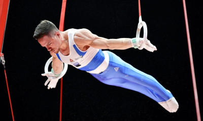 Λευτέρης Πετρούνιας: Τα απίστευτα ρεκόρ και τα ελληνικά μετάλλια (videos+photos)