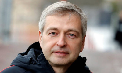 Ελεύθερος με περιοριστικούς όρους ο Ριμπολόβλεφ