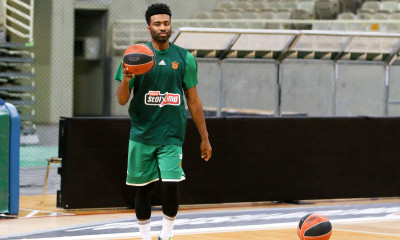 Λάνγκφορντ: «Στο τέλος μετράει ποιος θα βάλει το σουτ»