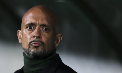 Επική «γκάφα» του νέου προπονητή της Θέλτα στην επίσημη παρουσίαση (VIDEO)