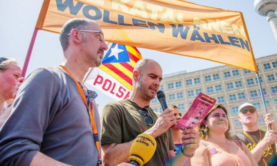 Επίσκεψη Γκουαρντιόλα στους φυλακισμένους ηγέτες της Καταλονίας