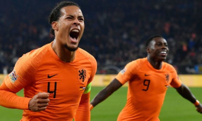 Nations League: Η εκπληκτική κίνηση του Φαν Ντάικ προς τον διαιτητή του Γερμανία-Ολλανδία (video)