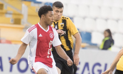 Διασύρθηκαν 8-1 οι Νέοι της ΑΕΚ από τον Άγιαξ (photos)