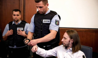 Στη φυλακή οδηγείται ο βομβιστής της Μπορούσια Ντόρτμουντ - Τι αποκάλυψε στο δικαστήριο (Vids)