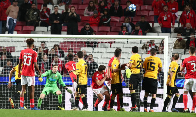 Champions League: Το γκολ που «λύγισε» την ΑΕΚ (video)