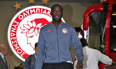 Έμεινε ελεύθερος ο Τουρέ και ήδη τον τσεκάρουν στην Αγγλία