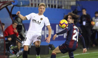 Έμεινε στην Γιουνάιτεντ η Βαλένθια