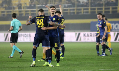 Super League: Η βαθμολογία μετά από τα ματς του Σαββάτου (15/12)