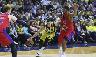 Με εξαιρετικό Βέσελι στην Φενέρμπαχτσε το ντέρμπι (photos)