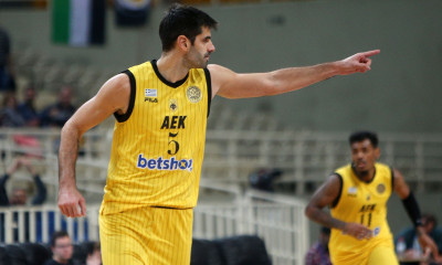 ΑΕΚ: Τελευταία στιγμή ο Σάκοτα, μπήκαν Σαντ Ρος και Χάντερ