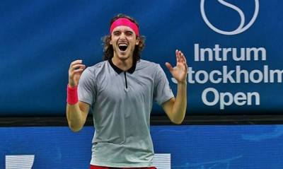 Οι άσοι του τέννις εύχονται σε όλους χρόνια πολλά (video)