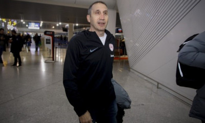 Μπλατ: «Συγκεντρωμένοι στο παιχνίδι»