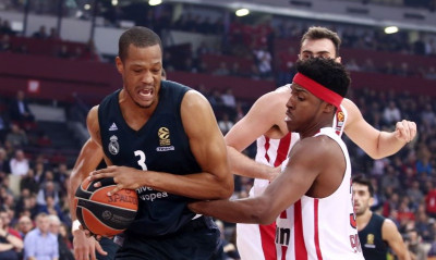 Τρομερός Ράντολφ έκανε… πόστερ τον Βέσελι! (video)