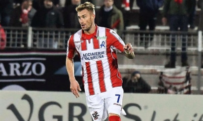 ΑΕΛ: Τέλειωσε με Μπεσίλιε και έρχεται ο Γιακιμόφσκι