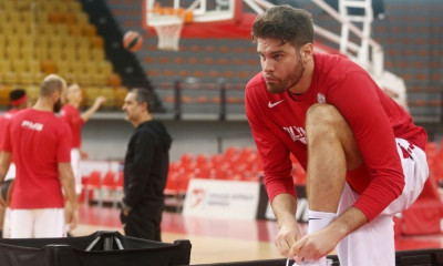 Ολυμπιακός – Παναθηναϊκός ΟΠΑΠ: Αποθεώθηκε ο Μπόγρης (photo+video)