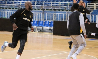 ΑΕΚ: Φουλάρει για Ολυμπιακό ο Τζέιμς