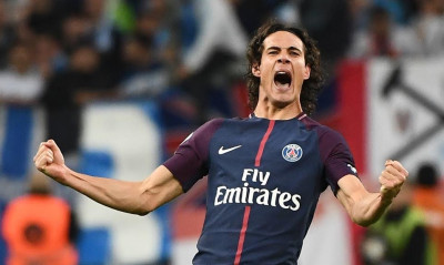 Τα… σπρώχνει η Τσέλσι για Καβάνι