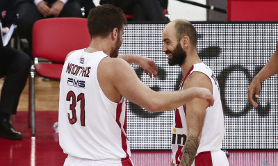 Ολυμπιακός: Η ιστορική ασίστ του Σπανούλη κι οι πανηγυρισμοί των «ερυθρόλευκων» (videos)