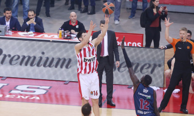 Ολυμπιακός: Το τρίποντο του Παπανικολάου και η νίκη κόντρα στη Μπασκόνια (video)