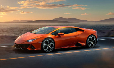 Η Huracán έγινε Evo και βάζει «φωτιά» στην άσφαλτο