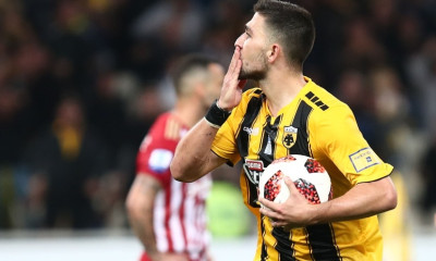 Επίσημο: Υπέγραψε και μένει στην ΑΕΚ ο Μπακασέτας (photos)