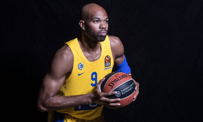 Κατέβασε τους διακόπτες ο «ηλεκτρολόγος» Τάιους και προσπέρασε τον Μπουρούση! (video)