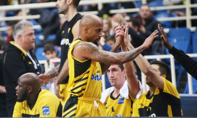 AEK: Άφησε υποσχέσεις ο Θίοντορ! (photos)