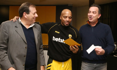 AEK: Μετά το ντεμπούτο... κέρδισε το φλουρί ο Θίοντορ! (photos)