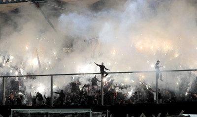 ΟΦΗ-Πανιώνιος: Το συγκινητικό πανό των Κρητικών για οπαδό των «κυανέρυθρων» (photo)